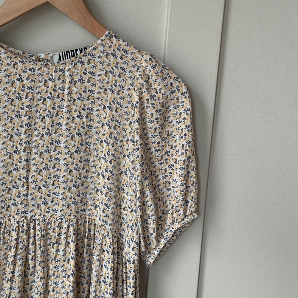 Floral yellow tiered summer dress size small